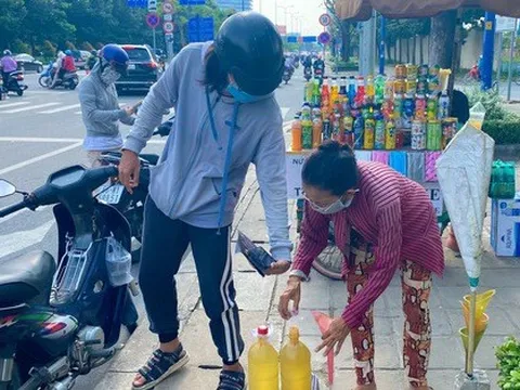 'Cây xăng cục gạch' xuất hiện tràn lan dọc các tuyến đường ở TP.HCM