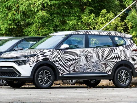 Đại lý nhận cọc Kia Carens giá từ trên 600 triệu, dự kiến giao xe đầu năm sau