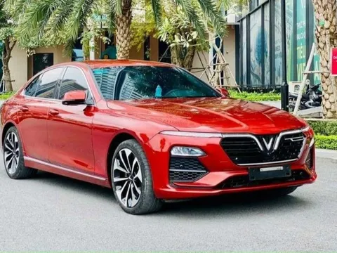Xả kho, VinFast Lux A2.0 nhận 'siêu ưu đãi' tới gần 600 triệu