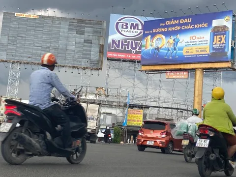 Hô biến cổ động thành quảng cáo thương mại