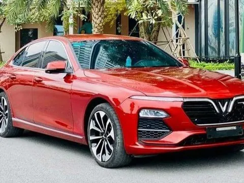 Xả kho, VinFast Lux A2.0 tiếp tục nhận ưu đãi lớn