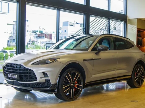 Ra mắt Aston Martin DBX707: Giá từ 21,8 tỷ đồng, ông Đặng Lê Nguyên Vũ là khách đầu tiên