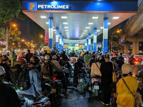 Các cửa hàng xăng dầu Petrolimex tại Hà Nội bán 24/24h đến ngày 13/11