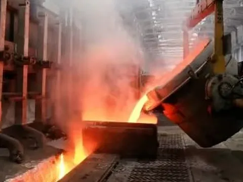 Nhà sản xuất nhôm lớn nhất châu Á rơi vào cảnh vỡ nợ