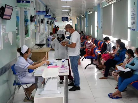 Trẻ mắc hội chứng Tic gia tăng do xem tivi, sử dụng điện thoại nhiều