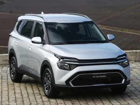KIA Carens 2023 chốt lịch ra mắt kèm loạt SUV hot: Sorento HEV, Telluride có thể xuất hiện