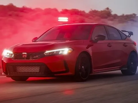 Bán "kèm lạc" tại Mỹ, mẫu xe Honda có giá ngang xe Porsche
