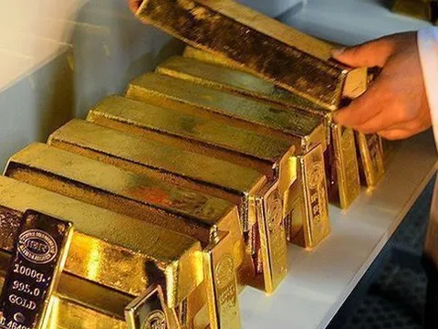 Giá vàng chạm mốc cao nhất 4 tuần