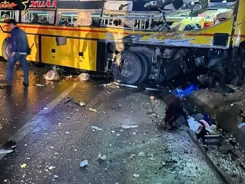 Hé lộ nguyên nhân vụ tai nạn giao thông khiến 15 người thương vong ở Huế