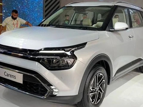 Kia Carens 2023 lộ thông số trước giờ G: 10 phiên bản, có máy dầu, áp lực lớn cho Xpander