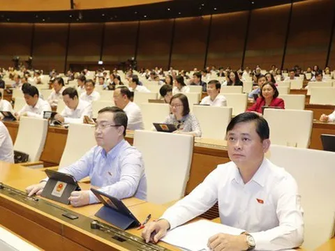 Quốc hội 'chốt' GDP 2023 tăng khoảng 6,5%; bình quân đầu người đạt 4.400 USD