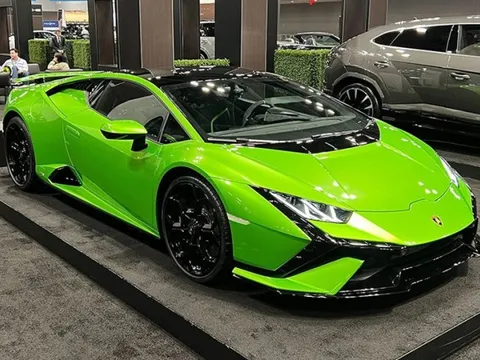 Lamborghini Huracan Tecnica đầu tiên về Việt Nam: Nhập chính hãng, giá từ 17,9 tỷ đồng