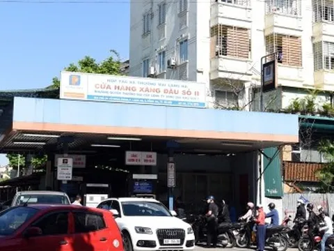 Hai Phó Thủ tướng đồng chủ trì cuộc họp khẩn bàn về điều hành xăng dầu