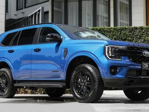 Ranger, Everest mới vẫn 'cháy hàng', Ford bất lực để khách chờ vài tháng tới cả năm