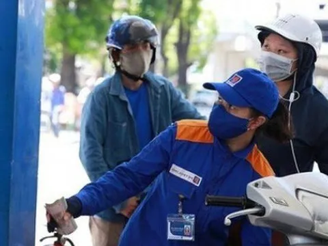 Từ 15h chiều nay, giá xăng tiếp tục tăng mạnh