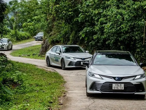 Xe Hybrid của Toyota chỉ phù hợp với đô thị, đúng hay sai?