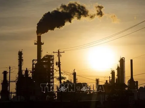 Giá dầu thế giới giảm mạnh sau một tuần nhiều biến động