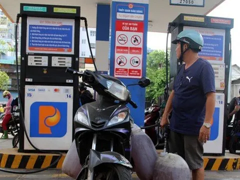 Cần làm rõ vì sao tăng giá vẫn hết xăng