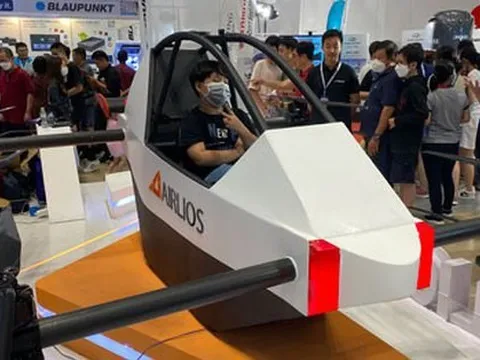 Startup công nghệ Việt trình làng dự án môtô bay