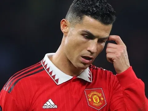 Cristiano Ronaldo bỏ túi gần 800 tỷ/năm tại Man Utd