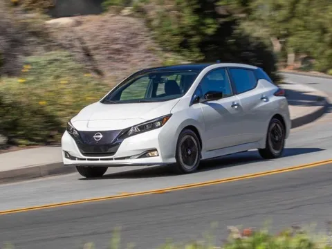 Mất 15 giờ chỉ chạy được 285km, chủ xe điện ngao ngán đưa ra loạt cảnh báo khi di chuyển đường dài bằng xe điện