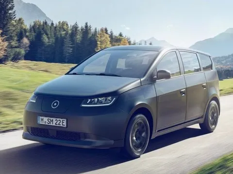 Ô tô chạy bằng năng lượng mặt trời không còn là điều viển vông - Hãng xe Đức sắp trình làng chiếc xe của tương lai vào năm 2023, giá niêm yết hơn 600 triệu đồng