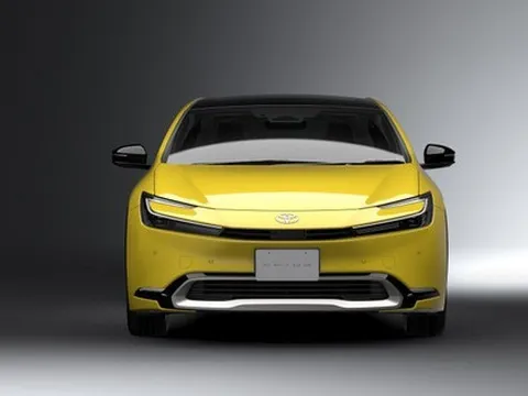 Prius 2023 ra mắt - xe hybrid đầu tiên của Toyota 'đại tu' để giành giật người dùng trong kỷ nguyên xe điện