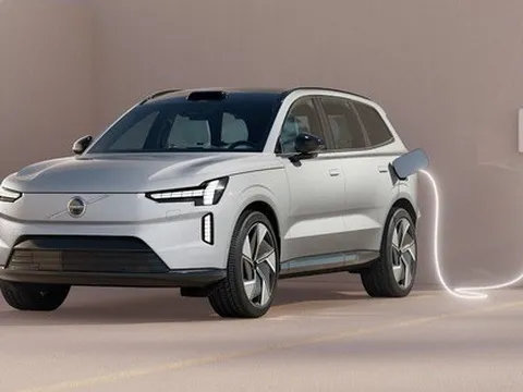 Volvo hứa bán xe điện ngang giá xe xăng trong 3 năm tới