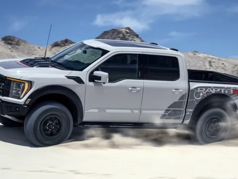 Ford công bố mức tiêu thụ nhiên liệu của F-150 Raptor R: Như uống nước lã