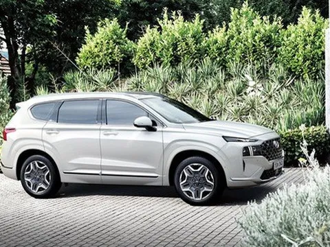 Hyundai Santa Fe hybrid sẽ lắp tại Việt Nam từ tháng 12, bỏ ngỏ thời điểm bán ra