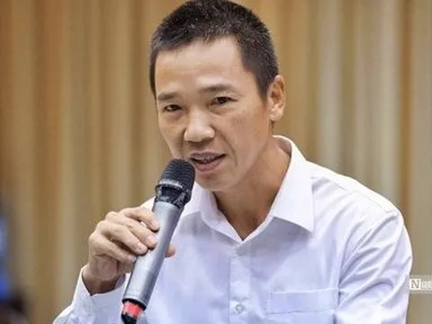 “10 năm làm từ BOT sang điện mặt trời, vòng quay chính sách cứ lặp lại”