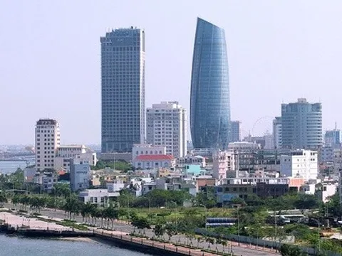 Mất bao nhiêu năm GDP bình quân Việt Nam mới vượt Lào và Campuchia?