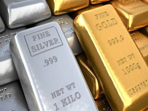 Giá vàng sẽ rớt mạnh trong năm 2023?