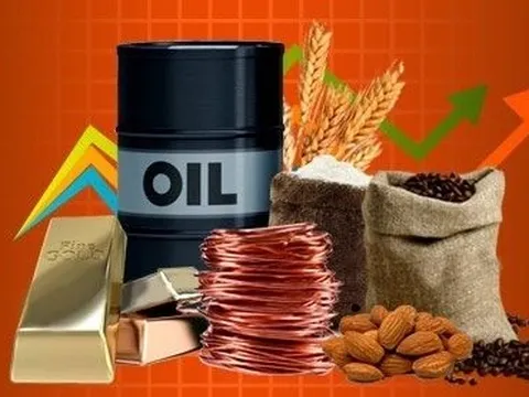 Thị trường ngày 19/11: Giá dầu, quặng sắt, cao su, ngũ cốc đồng loạt tăng, đường thô cao nhất 7 tháng