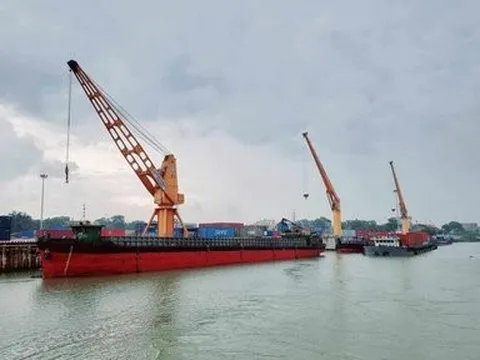 Ưu tiên đầu tư công để dẫn vốn tư nhân cho hạ tầng đường thủy nội địa