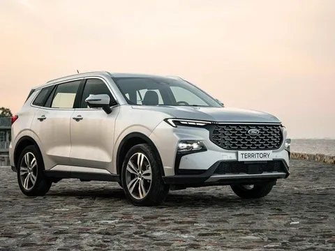 Ford Territory bất giờ giảm mạnh tại đại lý, giá mới thấp nhất chưa tới 800 triệu đồng