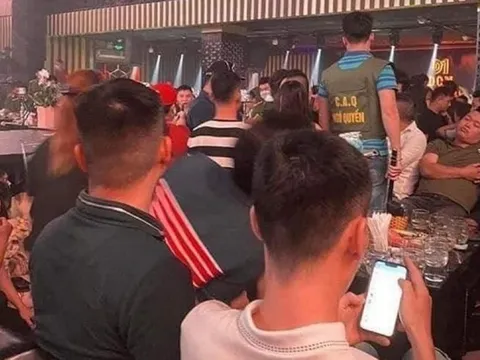 Vũ trường Hoàng Gia lớn nhất Hải Phòng: Bị "tuýt còi" nhưng cố tình hoạt động