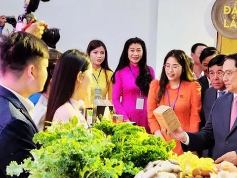 Thủ tướng: Không đánh đổi môi trường lấy tăng trưởng kinh tế đơn thuần