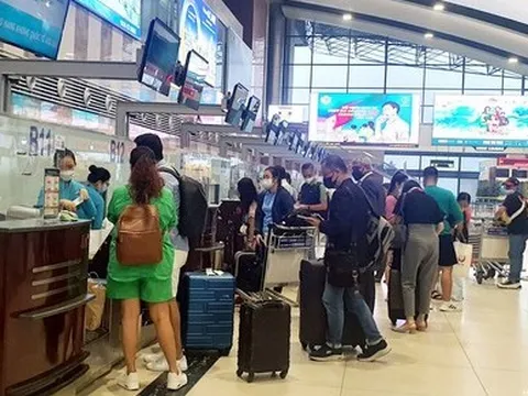 Hàng không nóng cao điểm Tết