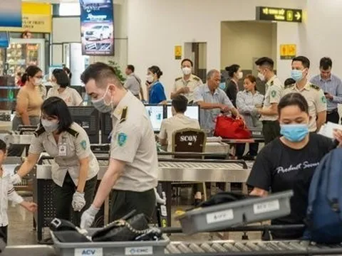 "Tuýt còi" tình trạng chậm trả hành lý tại sân bay Tân Sơn Nhất