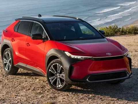 Toyota đưa xe điện đầu tiên bZ4X về Thái Lan – tại sao không phải thị trường Việt Nam?