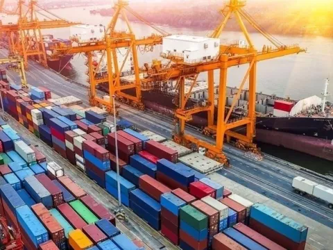 Đảo chiều nhập siêu hơn 1,1 tỷ USD, khó khăn trong xuất nhập khẩu ngày càng lộ diện