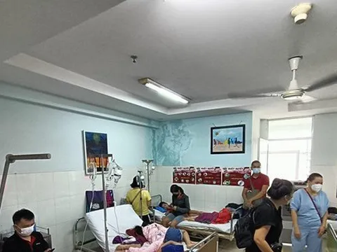 Ai tổ chức bếp ăn bán trú cho học sinh trường iSchool Nha Trang?