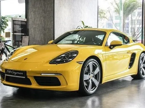 Loạt xe dẫn đầu danh sách đề cử Xe sang dành cho phái nữ tại CCA 2022