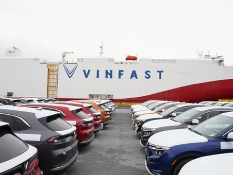 VinFast chính thức xuất khẩu lô xe ô tô điện đầu tiên 999 chiếc ra thế giới