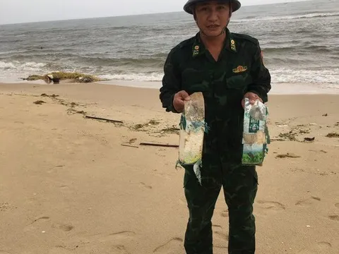 Liên tiếp phát hiện gói nilon "lạ" ở Quảng Trị
