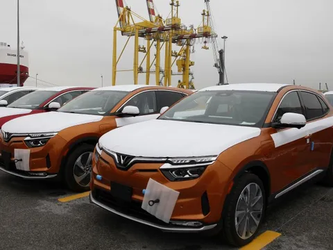 Chùm ảnh: VinFast xuất khẩu những mẫu xe điện đầu tiên sang Mỹ