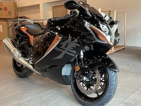 'Thần gió' Suzuki Hayabusa 2022 - Siêu mô tô 1.340 phân khối về Việt Nam