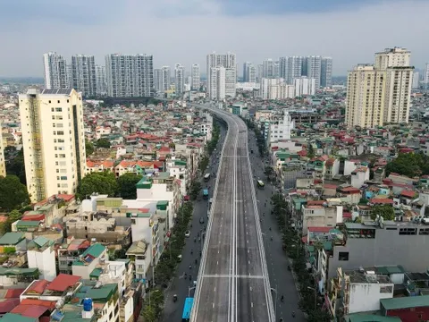 Cận cảnh tuyến đường gần 10.000 tỉ đồng trước ngày thông xe