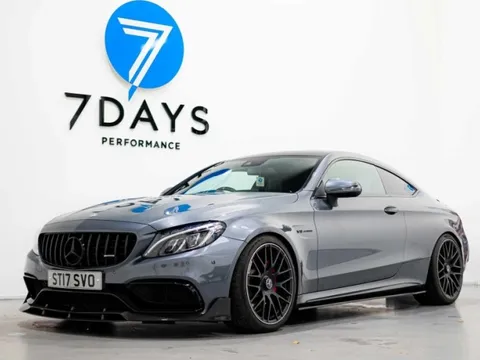 Chưa kịp ăn mừng vì trúng thưởng Mercedes-AMG C63, chủ xe đã tá hỏa vì chi phí bảo hiểm cao không tưởng